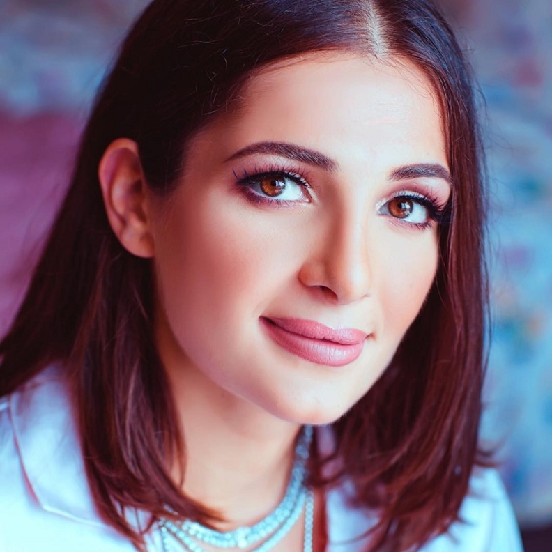 اطلالة شام الذهبي الجمالية