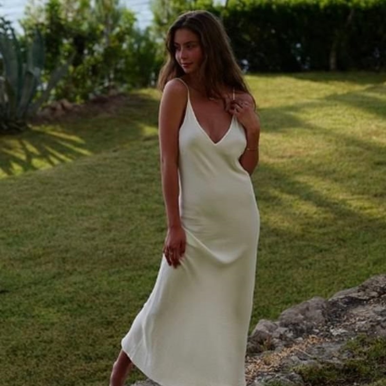  اطلالات ابنة كاثرين زيتا جونز تخطف الأنظار بأناقتها البسيطة