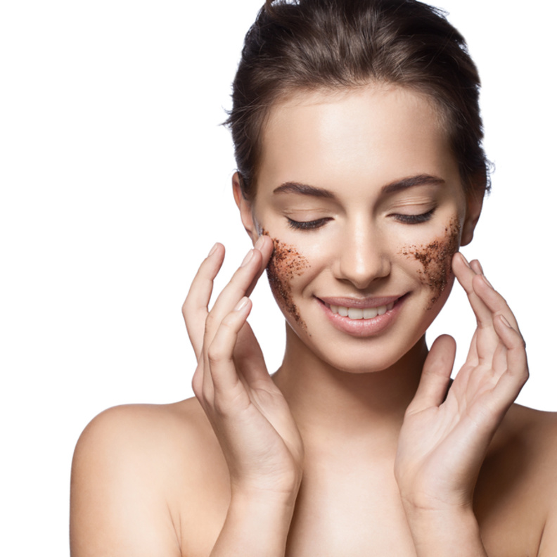 طريقة عمل سكراب القهوة للبشرة الدهنية