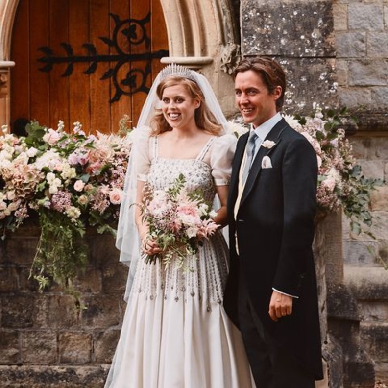 تيجان زفاف جميلات القصر الملكي البريطاني.. وراء كل منها حكاية