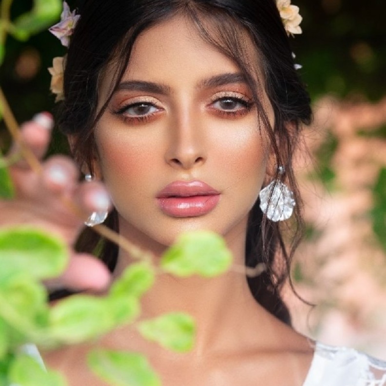 من مكياج الميك اب أرتست منال العسيري