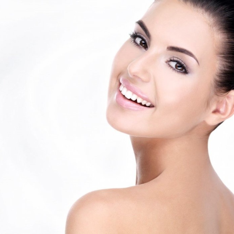 3 خلطات لتبييض البشرة من صفار البيض