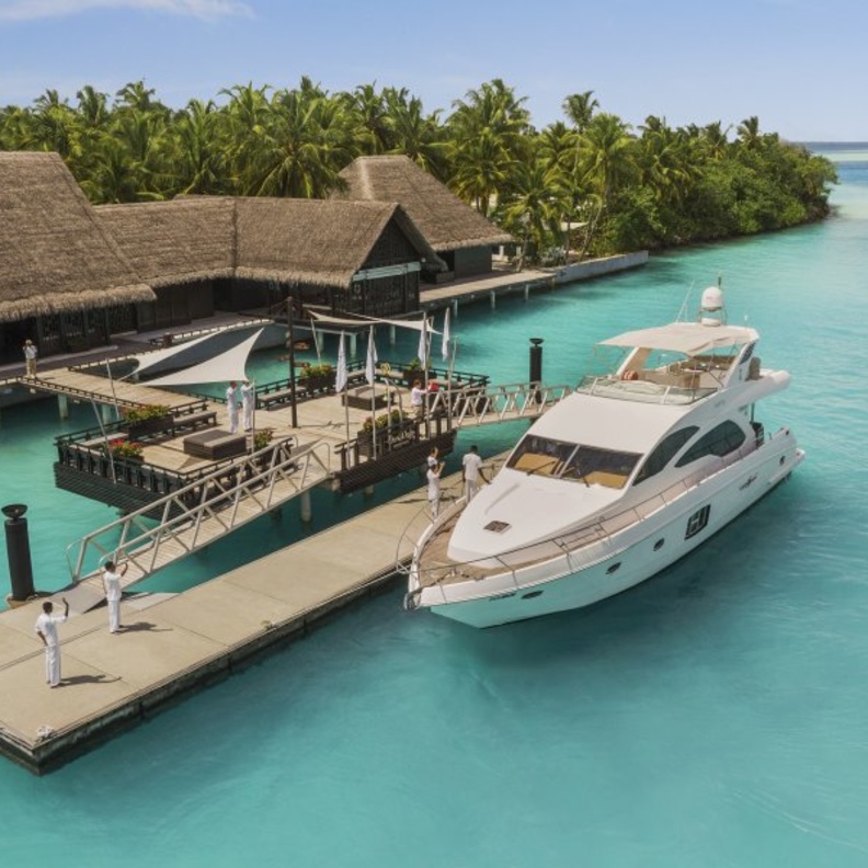 عروض العيد من منتجعات دبي والمالديف