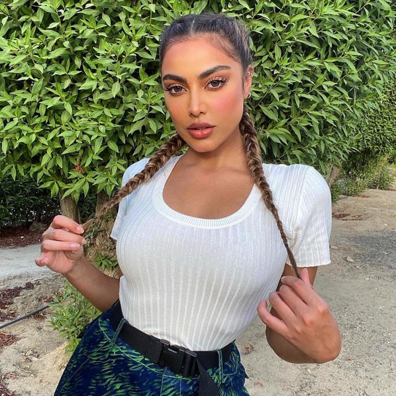 3 صيحات جمالية اعتمديها بأسلوب الكويتية فاطمة المؤمن 