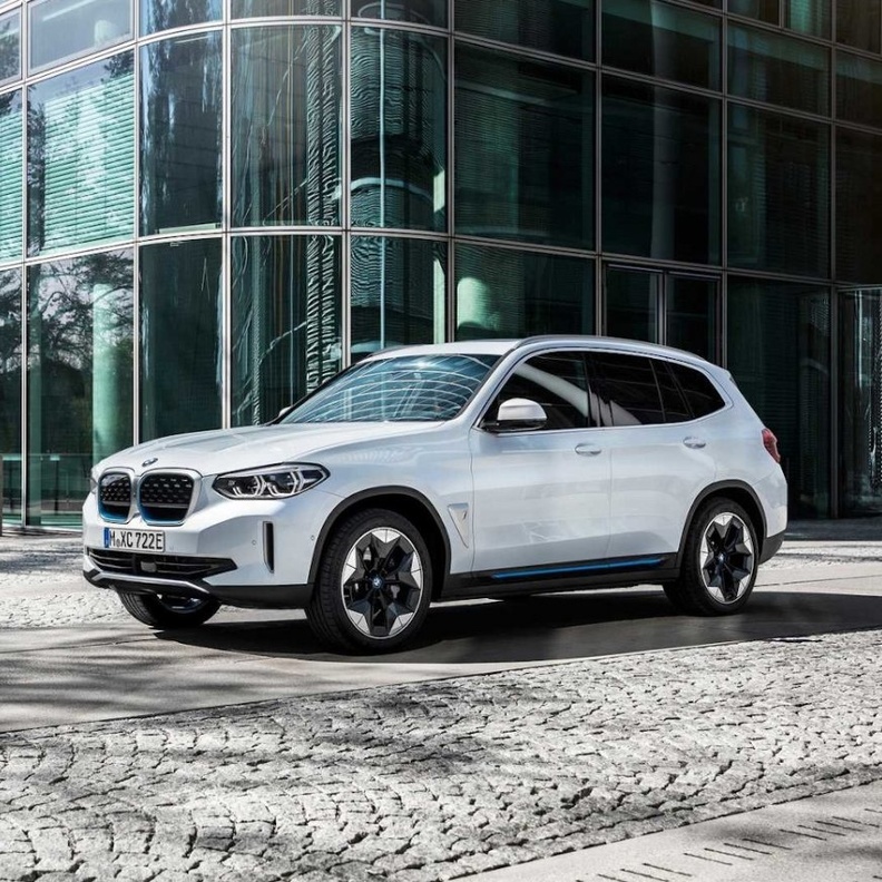 بي إم دبليو تكشف عن سيارتها الكهربائية 2021 BMW IX3