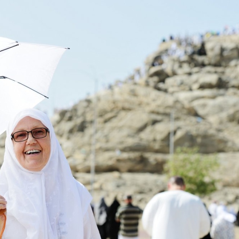  طرق الوقاية من ضربة الشمس في الحج