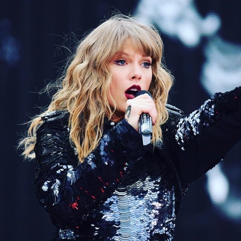 تايلور سويفت