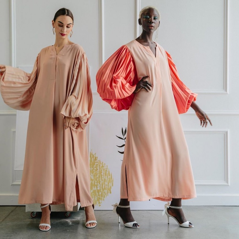  الاكمام المنفوخة من sculpture official