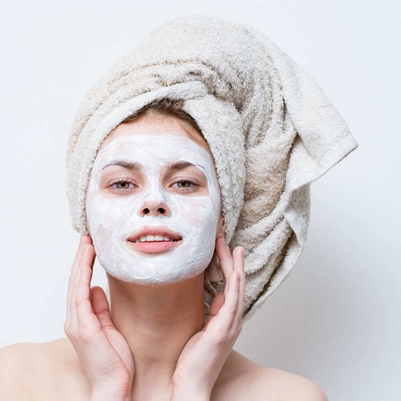  أفضل أنواع ماسكات ترطيب البشرة بعد العيد