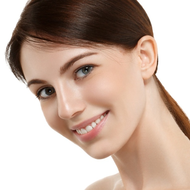 تقشير البشرة بالملح وزيت الزيتون