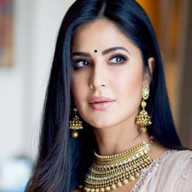 اعتمدي مكياج مدخن ناعم وطبيعي من وحي كاترينا كايف