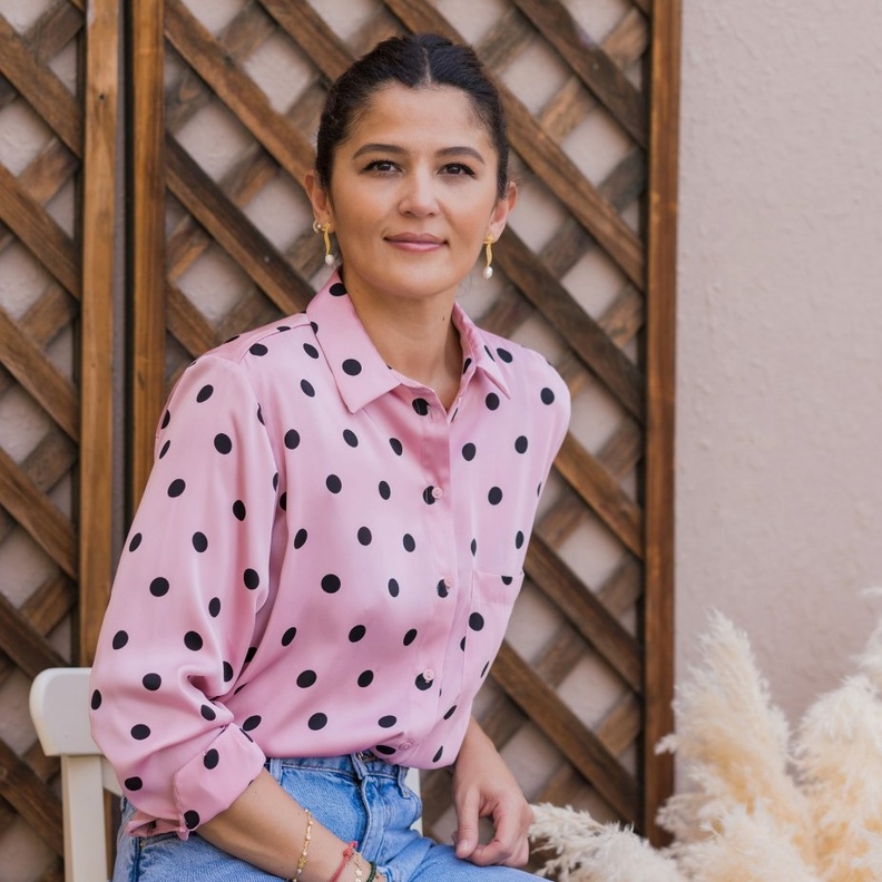 ريادية الأعمال ومنسقة الحفلات أزهار طاشكندي