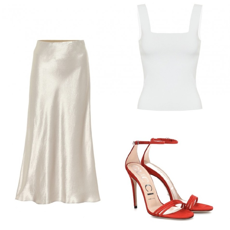 تنسيق أنثوي في الصندل الأحمر