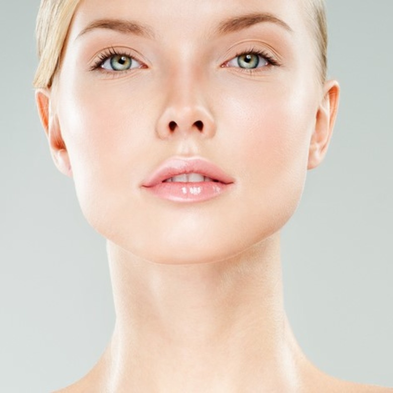  3 اخطاء تجنبيها اثناء العناية بالبشرة الدهنية