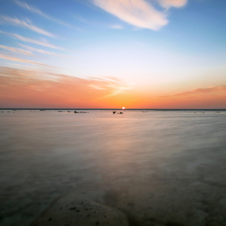 تنفّس الطبيعة الآسره في أُملج مالديف السعودية