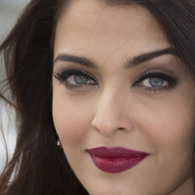  ما زالت ايشواريا راي، تحافظ على جمالها الساحر