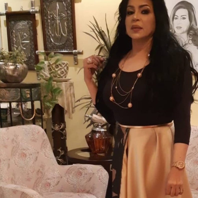 الفنانة فخرية خميس
