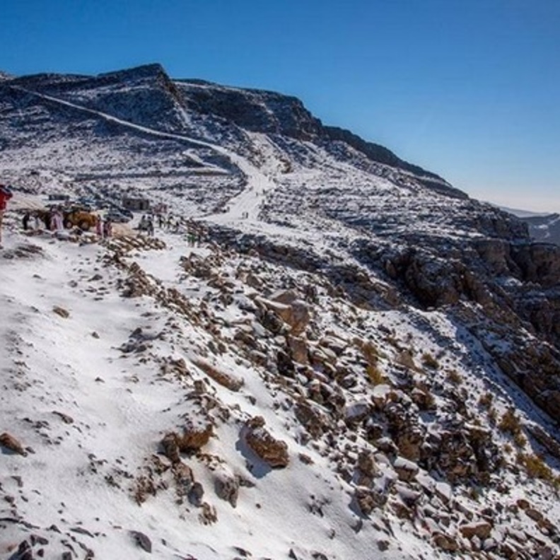 المناظر الطبيعية الخلابة أبرز ما يميز جبل جيس