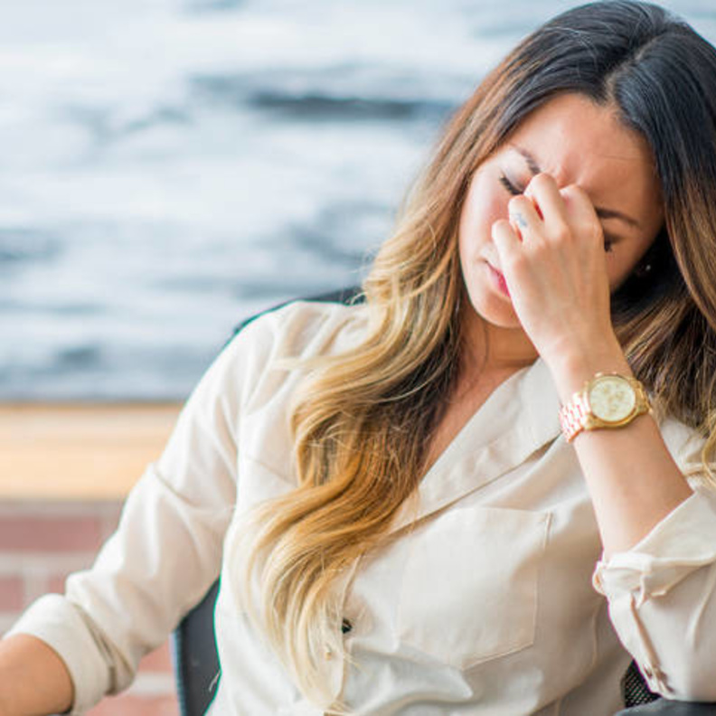 الإجهاد البدني يسبب الصداع المستمر