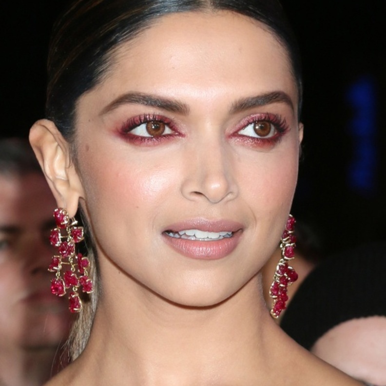 ديبيكا بادوكون