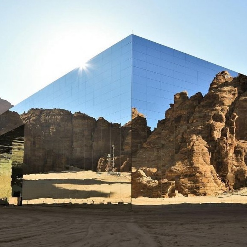 مسرح مرايا في العلا يفوز بجائزة Architizer Award المرموقة