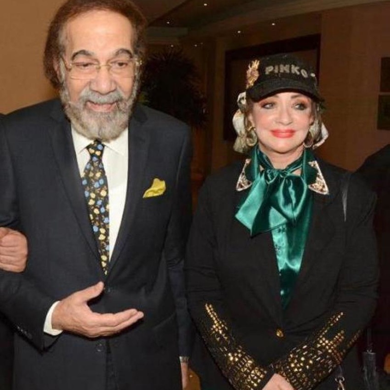 محمود يس وزوجته