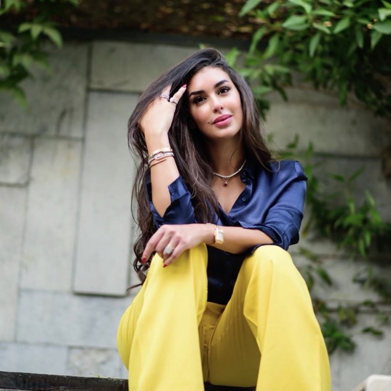 أحدث إطلالات ياسمين صبري المزينة بألوان الصيف المرحة