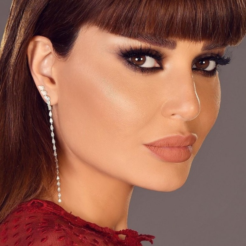  رسمات مكياج بني ساحر وسموكي لاطلالات خريف 2020 من وحي سيرين عبد النور