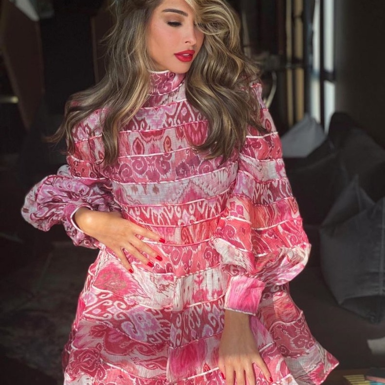  موديلات فساتين صيفية واسعة للنهار من وحي اطلالات فوز الفهد