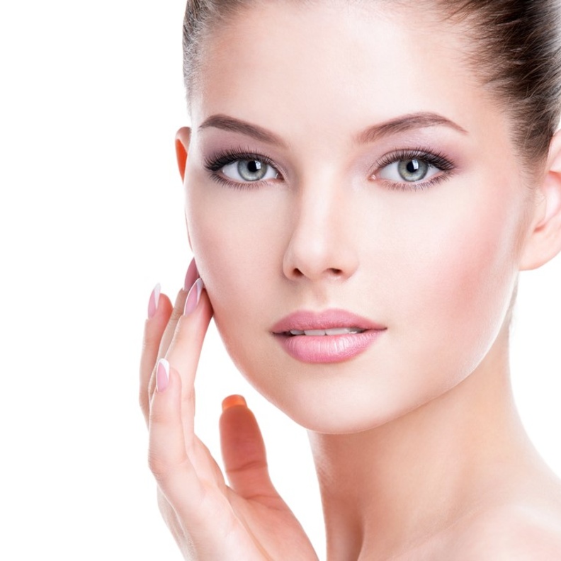 افضل 3 وصفات طبيعية للعناية بالبشرة المختلطة في فصل الصيف