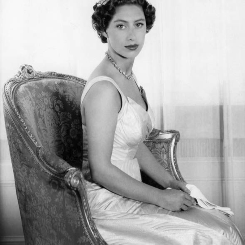 جينات العائلة المالكة قرون من التمرد.. من الملك هنري الثامن إلى الأمير هاري 