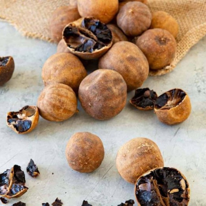 الليمون الاسود له دور كبير للتنحيف و خسارة الوزن و حرق الدهون المتكدسة في الجسم