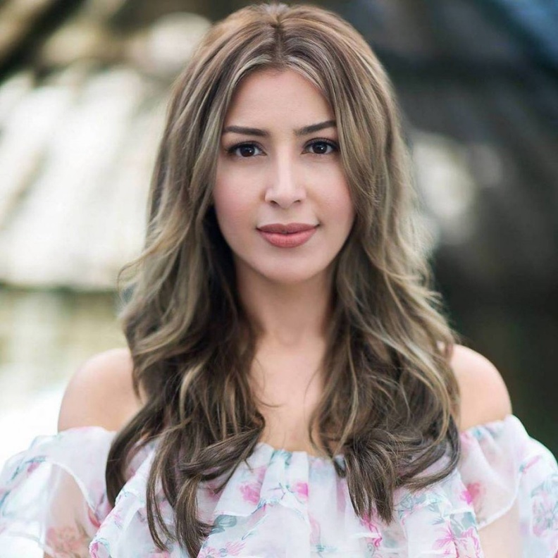 المطربة جنات