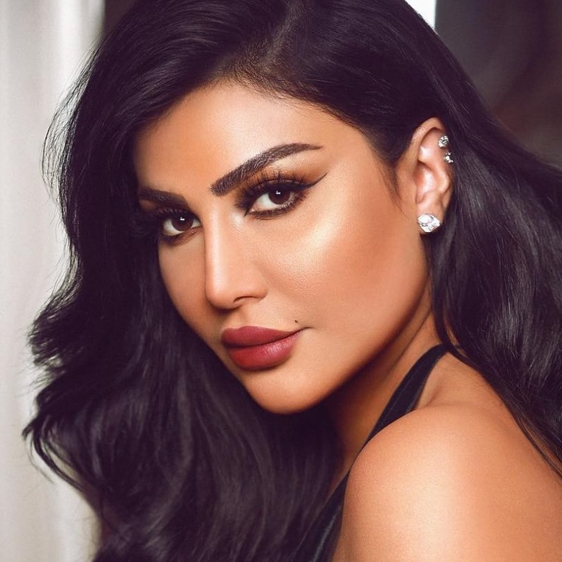 أمل العوضي 2020