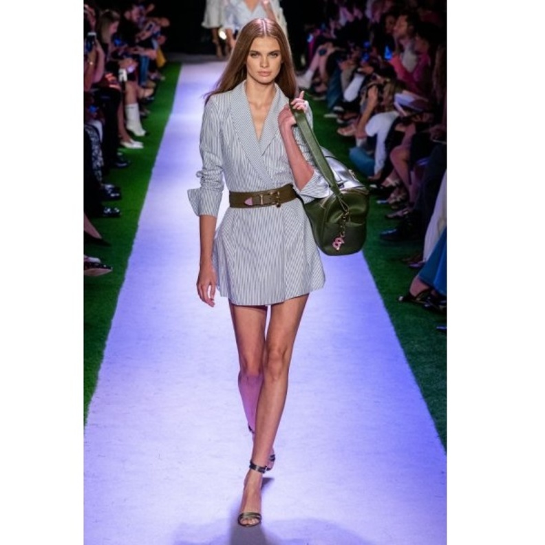  Alberta Ferretti فستان قصير من