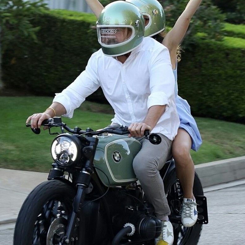 بن أفليك و أنا دي أرماس 