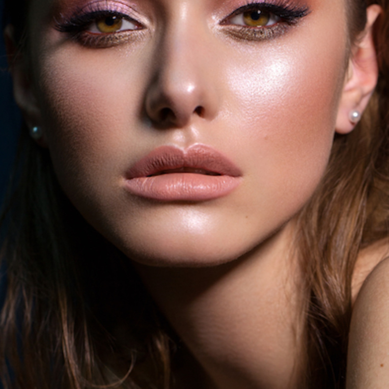 إطلالة جمالية متوهجة ومشرقة مع هذه المستحضرات