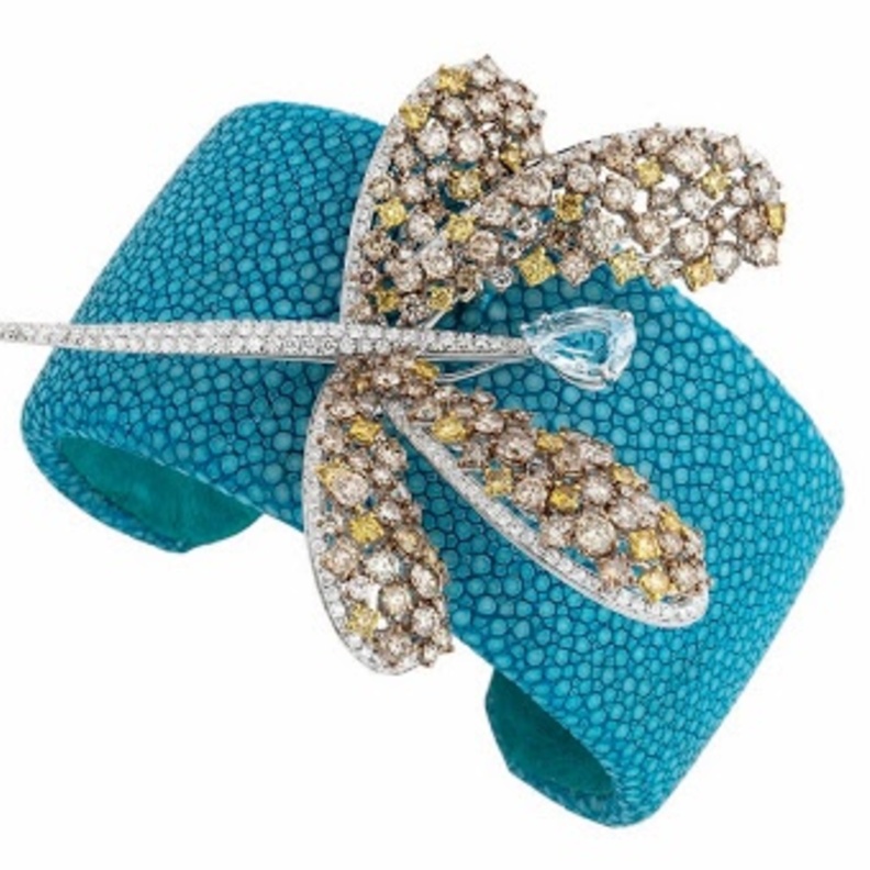 مجوهرات فاخرة من وحي الطبيعة  سوار عريض وبروش من Damiani