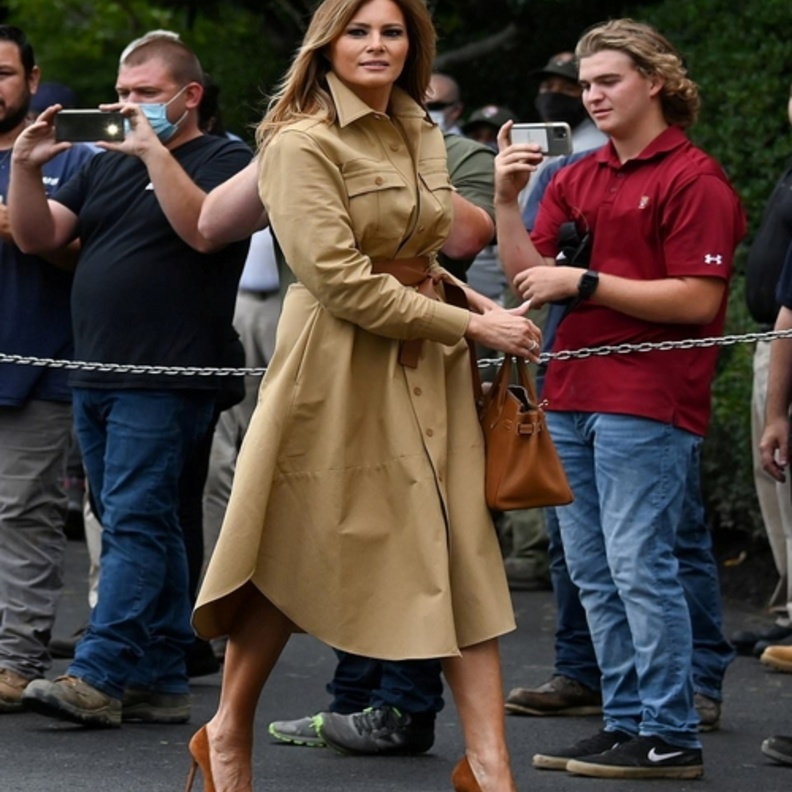 تألقت بفستان قميص ميدي من توقيع المصممة البريطانية ستيلا مكارتني