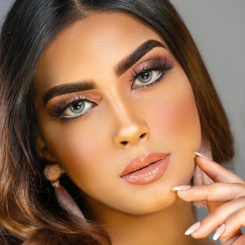 كثفي الرموش لإبراز جمال عينيك