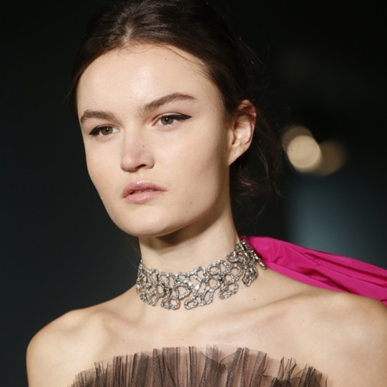  سلاسل تشوكر تناسب إطلالاتك العصرية