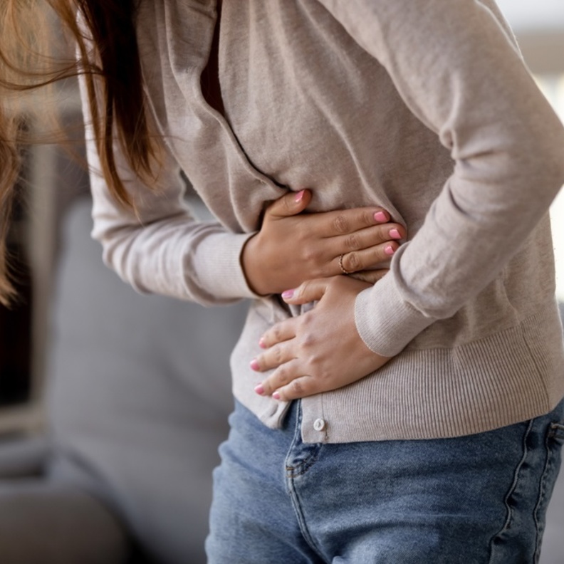 اعراض متلازمة القولون العصبي المتهيج وطرق علاجها