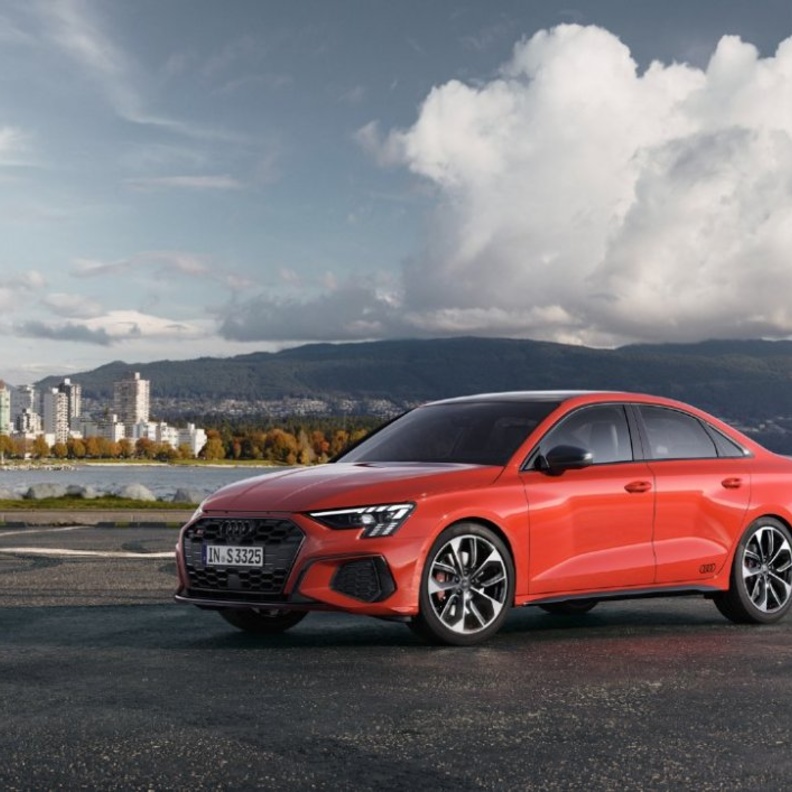 أودي تعرض سيارتها الجديدة الفخمة S8 موديل 2021