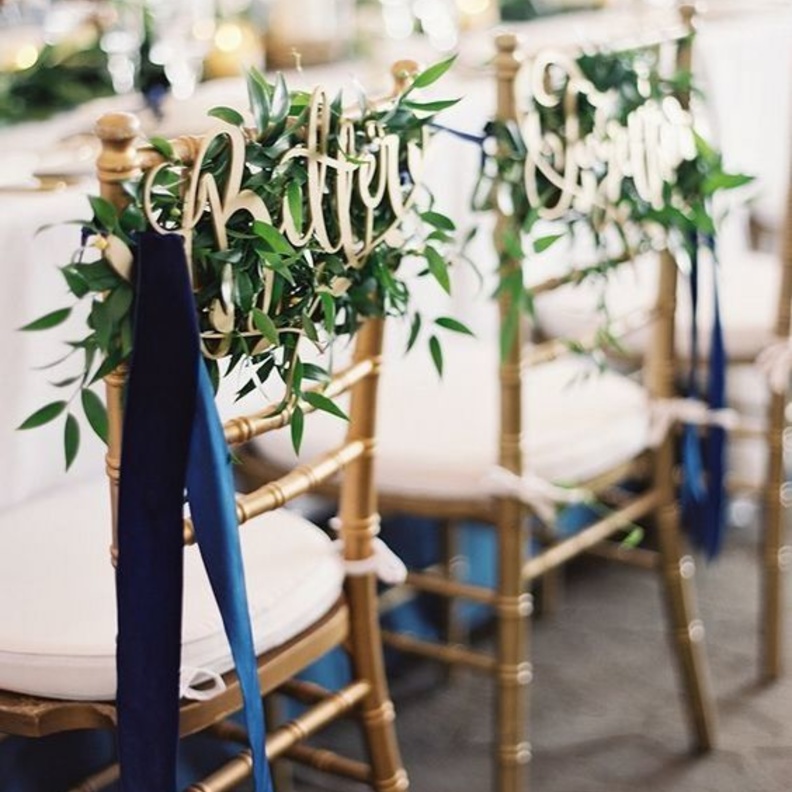  افكار لتزيين كراسي الزفاف في حفل الزفاف الخريفي