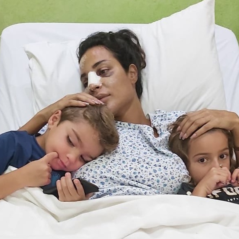 نادين نسيب نجيم في المستشفى 