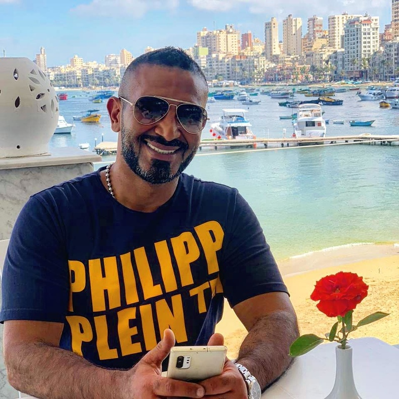 احمد سعد وخطيبته 