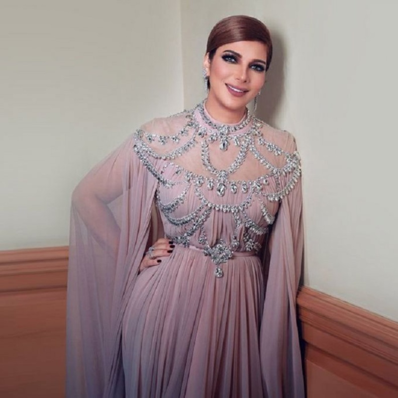  فستان من علي يونس