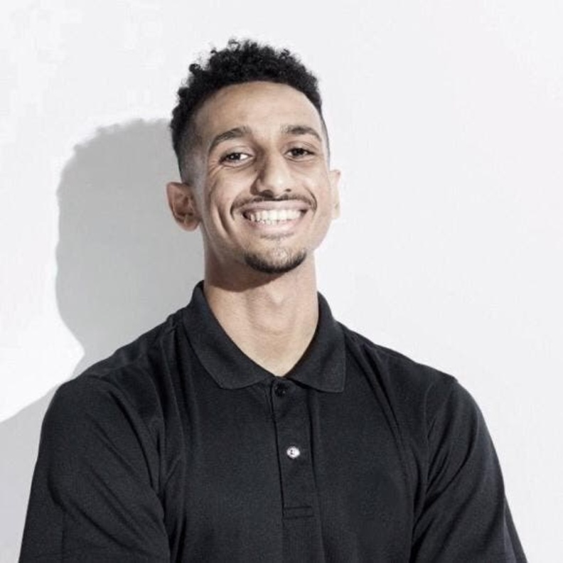  المبتعث أحمد حنبولي يؤلف 3 كتب باللغة اليابانية