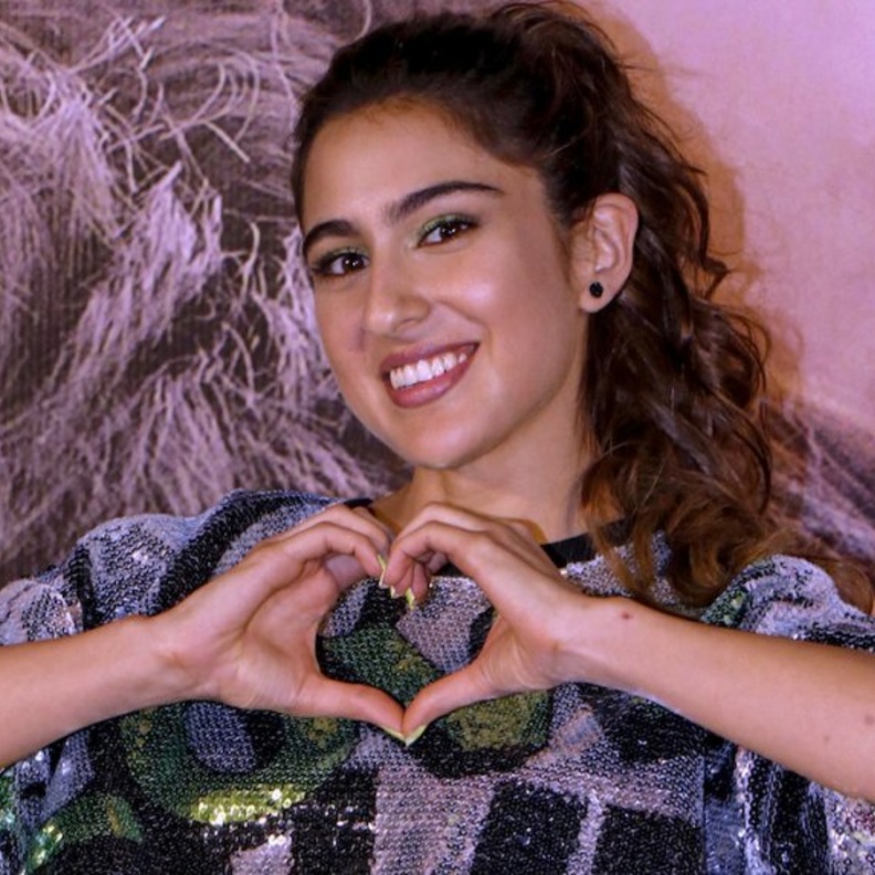 سارة علي خان تتعرض للسخرية بسبب مقطع فيديو يتحدث عن التحديات التي واجهتها في بوليوود