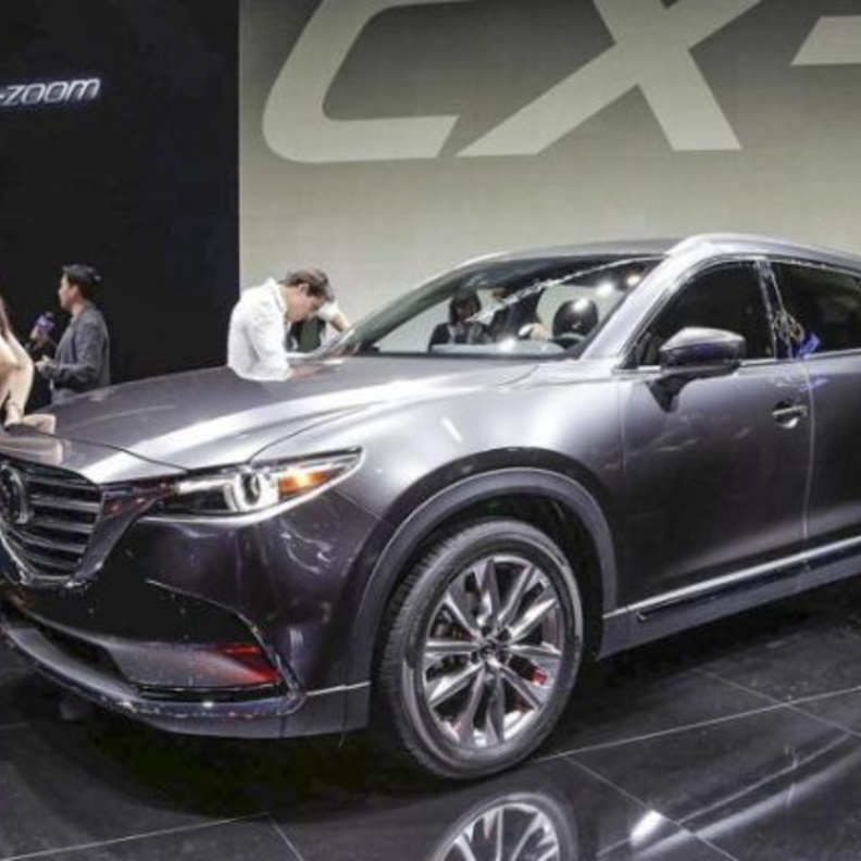 مازدا تطرح نسخا جديدة من سيارة CX-9 الكروس أوفر